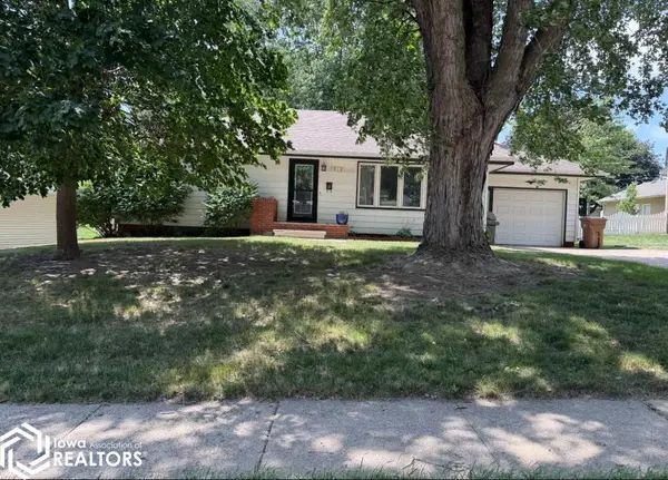 1813 Crestview Drive, Carroll, IA 51401