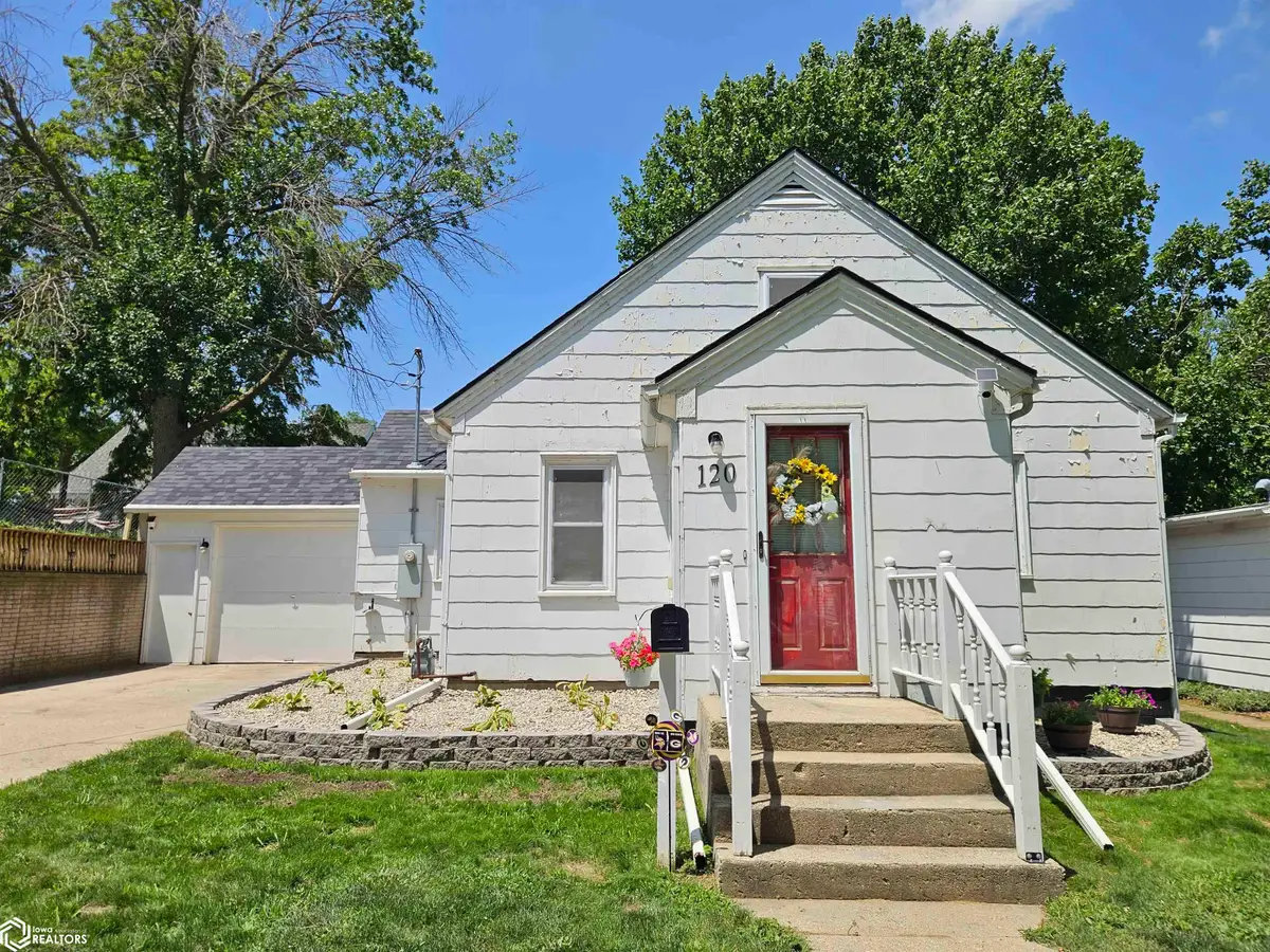 120 S Carroll Street, Carroll, IA 51401 - #1