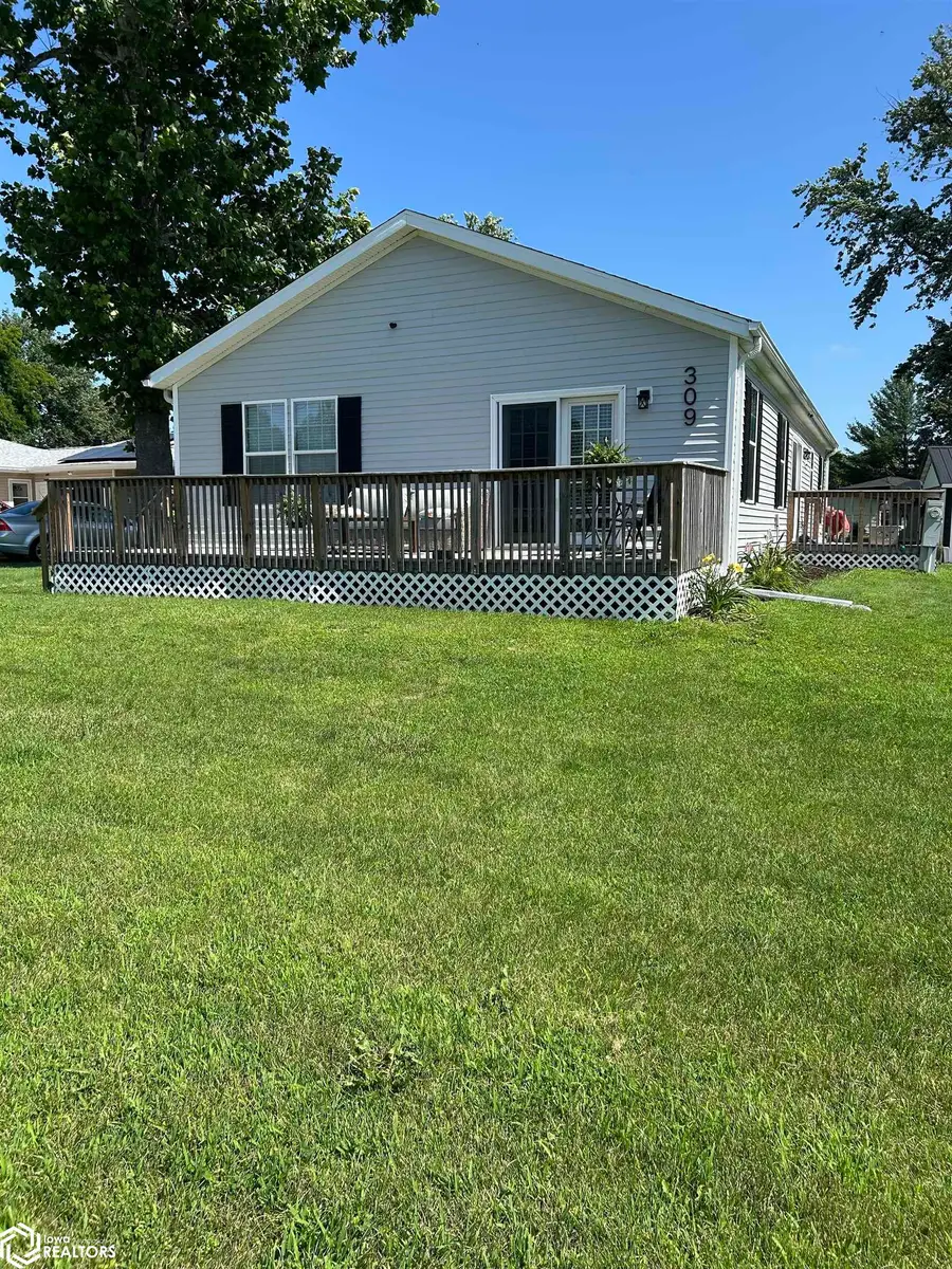 309 Bryan Road, Ottumwa, IA 52501 - #2