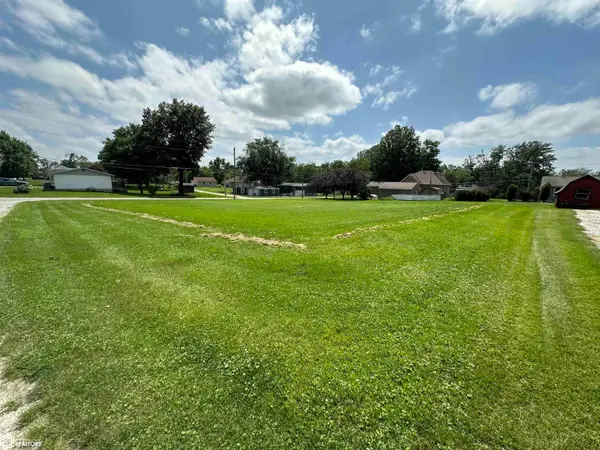 809 C Avenue E, Albia, IA 52531