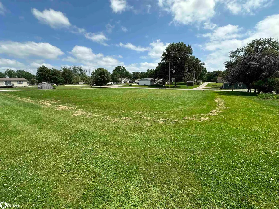 809 C Avenue E, Albia, IA 52531 - #3