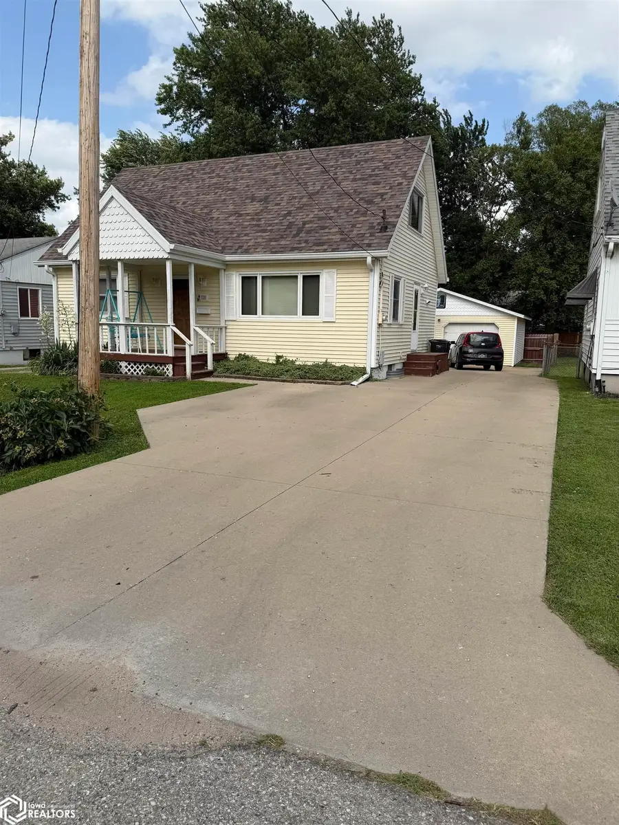 720 Overman Avenue, Ottumwa, IA 52501 - #3
