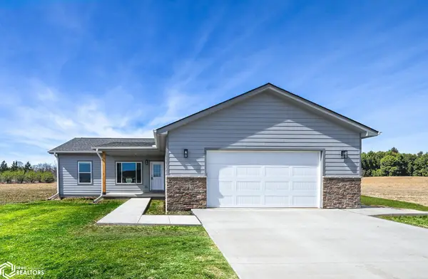 210 Harvest Hills Drive, Woodbine, IA 51579