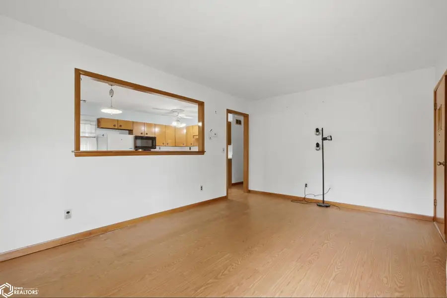 1735 Weimer Street, Burlington, IA 52601 - #3