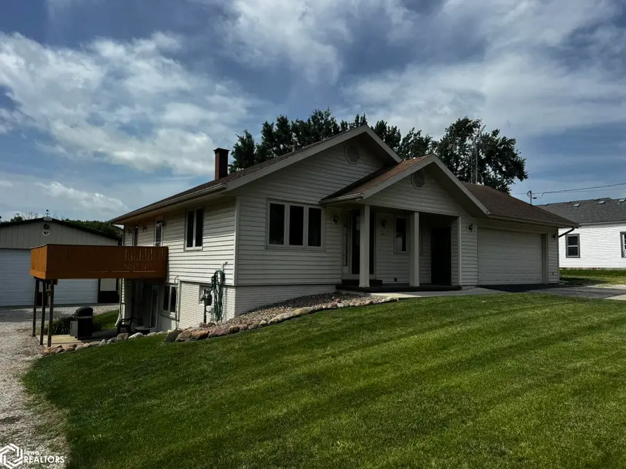 208 E May Street, Osceola, IA 50213 - #2