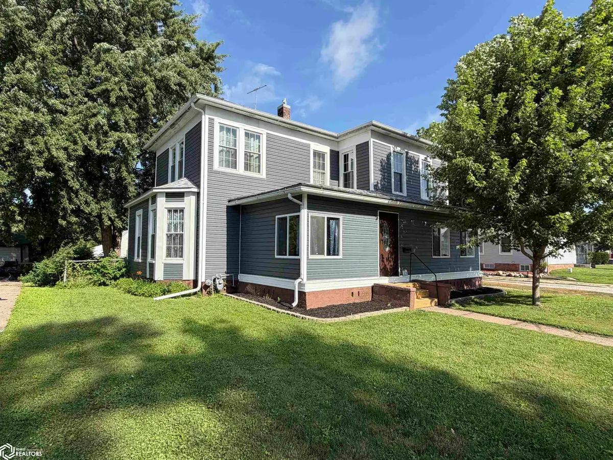 415 W 4th Street S, Newton, IA 50208 - #1
