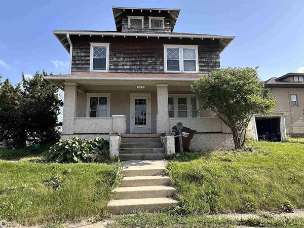 618 Fremont Street, Marshalltown, IA 50158