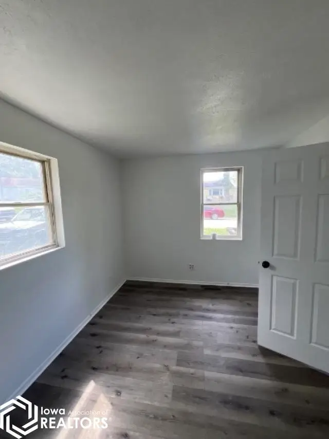 507 Fir Street, Shenandoah, IA 51601 - #2