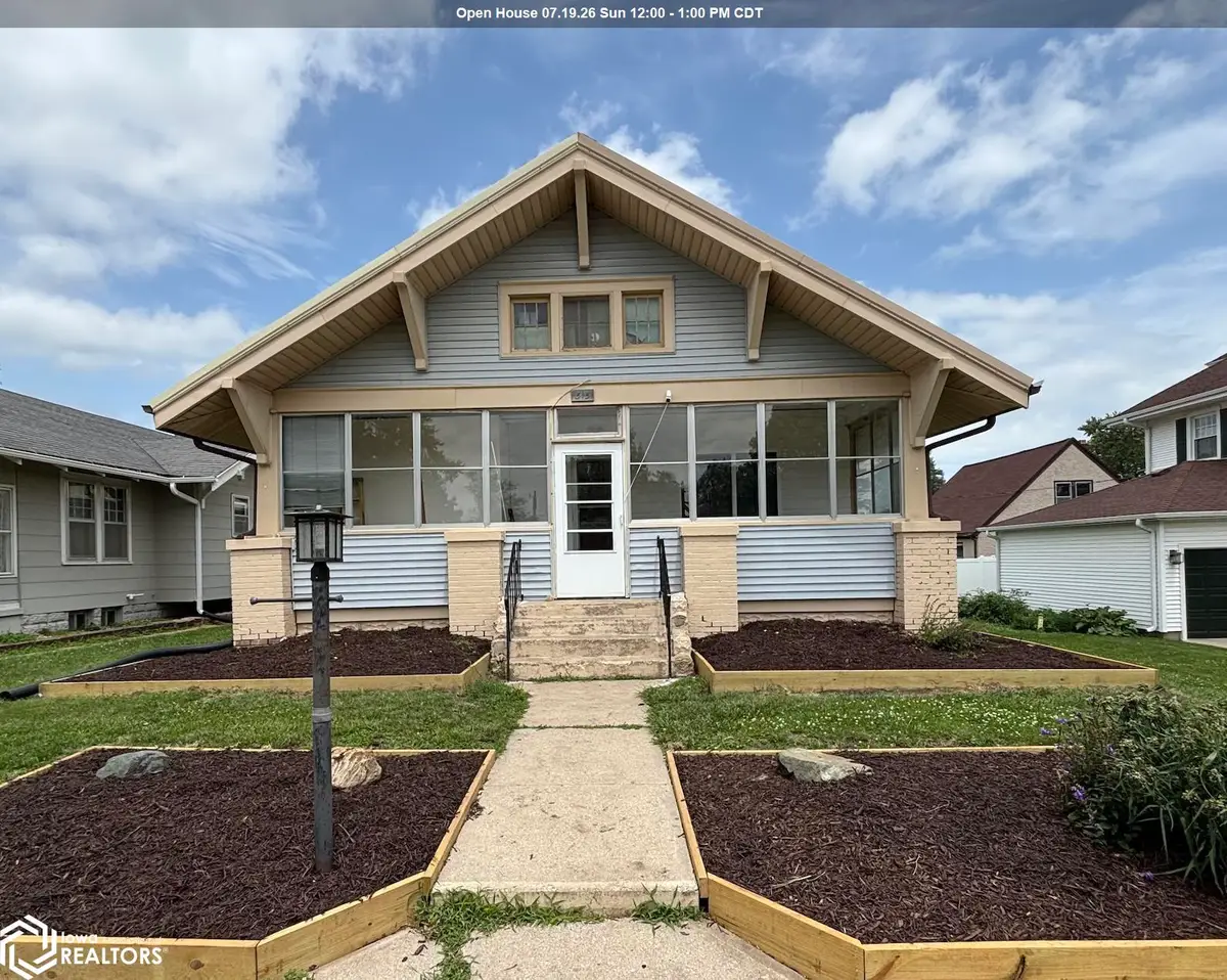 315 7th Street, Gladbrook, IA 50635 - #1