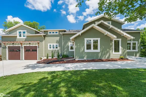 710 Park Avenue, Iowa Falls, IA 50126