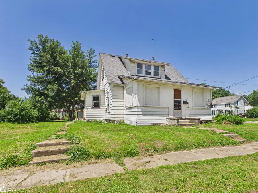 903 S 11th Street, Oskaloosa, IA 52577 - #2