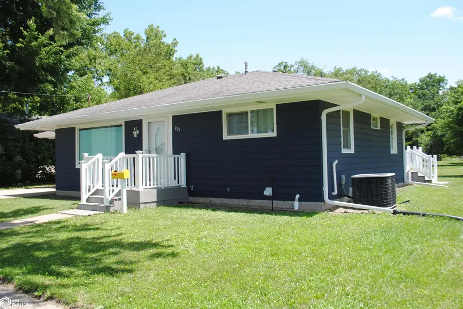 901 N 12th Street, Fairfield, IA 52556 - #2