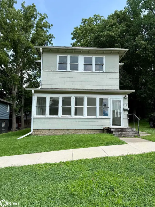 816 Rocksylvania Avenue, Iowa Falls, IA 50126