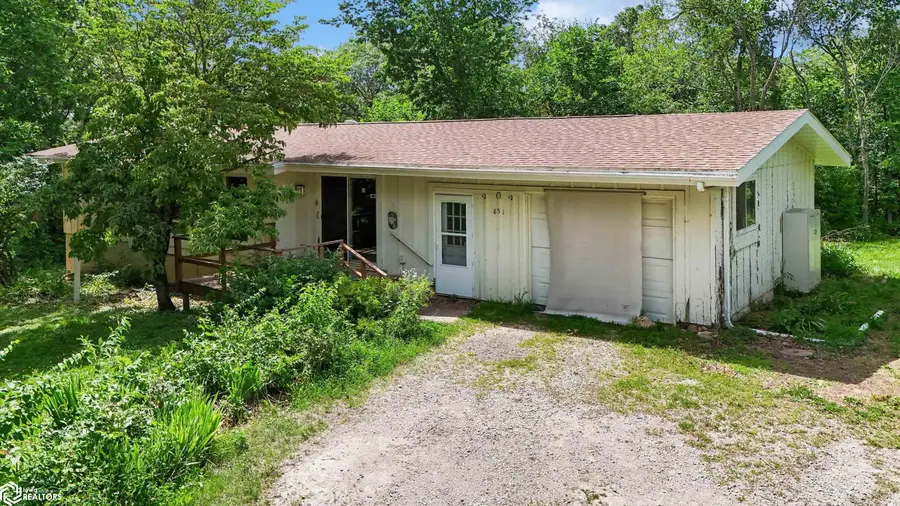 851 East Street, Bussey, IA 50044 - #3