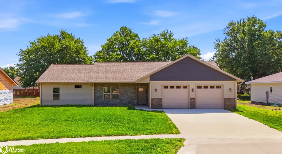 1108 Willow Avenue, Burlington, IA 52601 - #1
