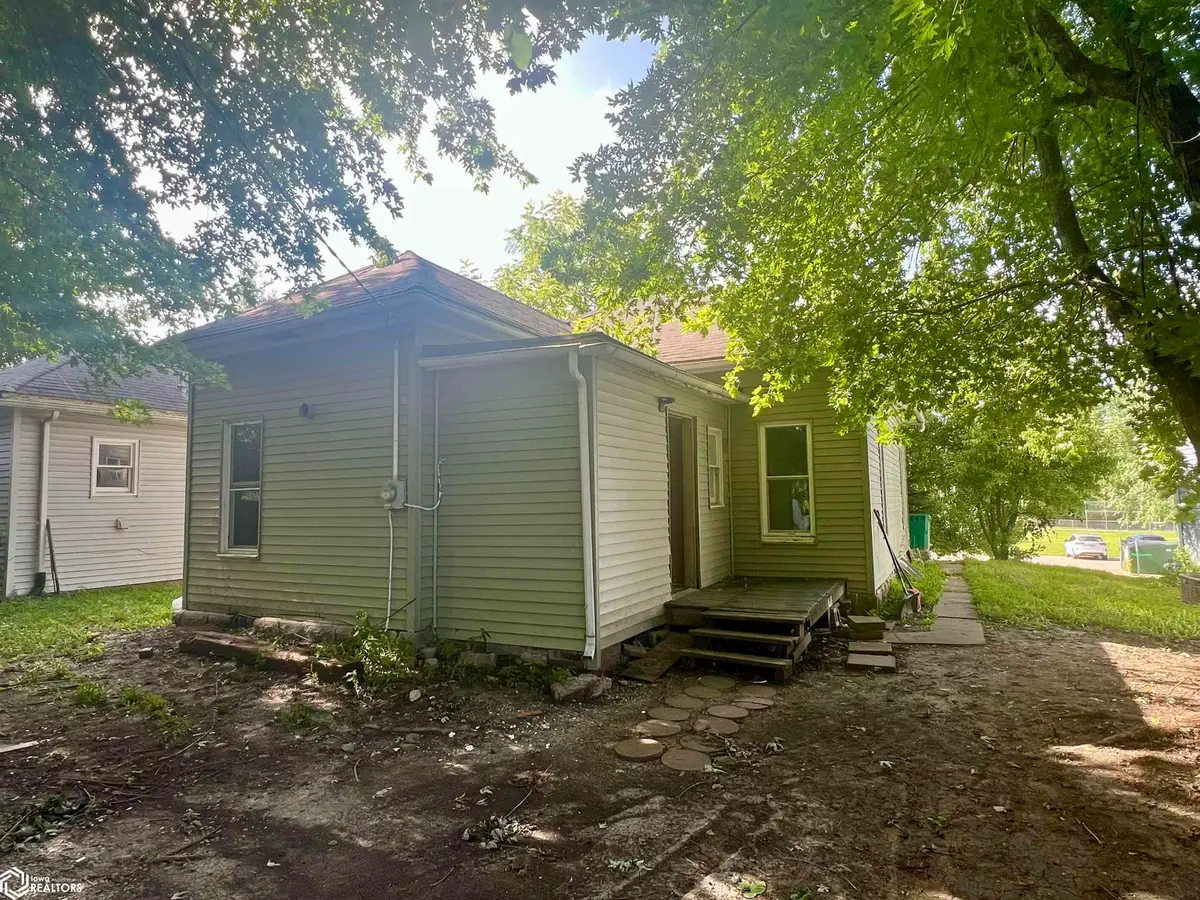 404 W Stone, Fairfield, IA 52556 - #1