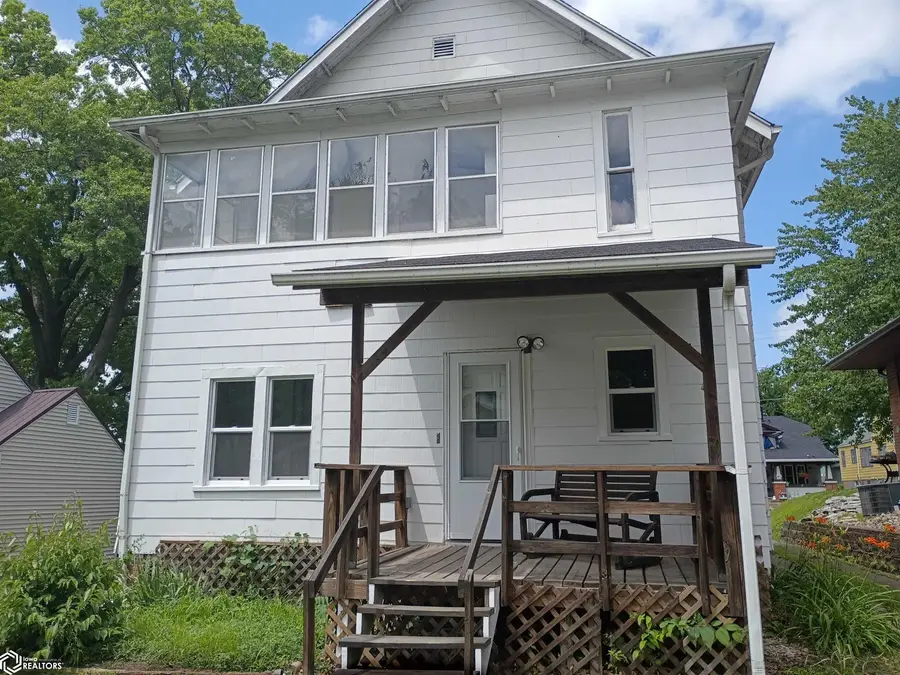 1214 E Fourth Street, Ottumwa, IA 52501 - #2