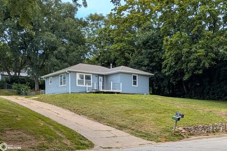 2307 Main Street, Hamburg, IA 51640 - #2