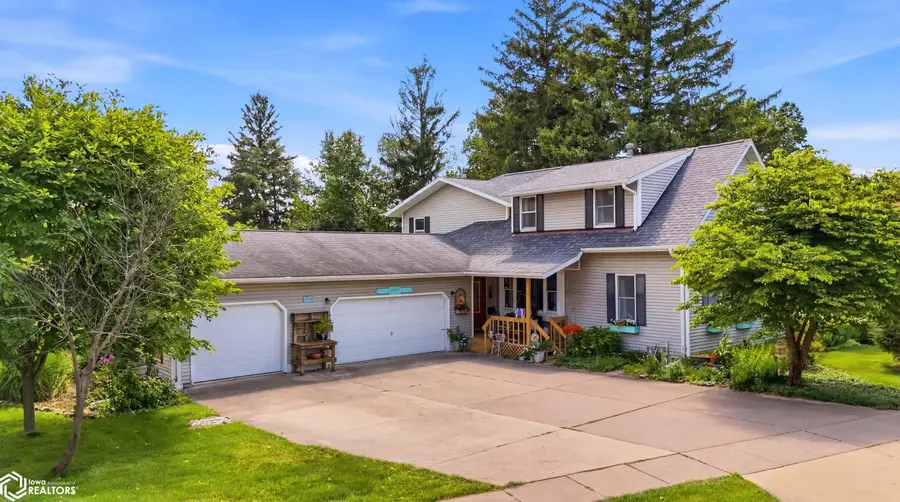 2057 Sunnyside Avenue, Burlington, IA 52601 - #2