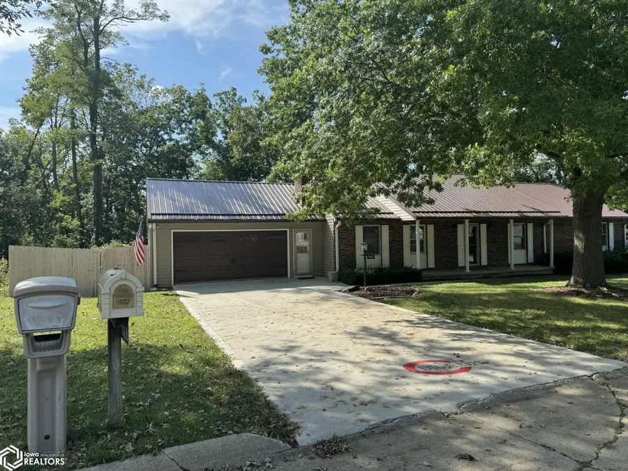 2028 Golfview Circle, Centerville, IA 52544 - #2
