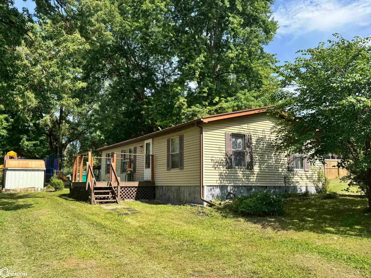 603 S 7th Street, Fairfield, IA 52556 - #1