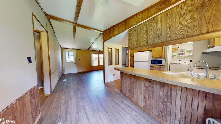 603 S 7th Street, Fairfield, IA 52556 - #3