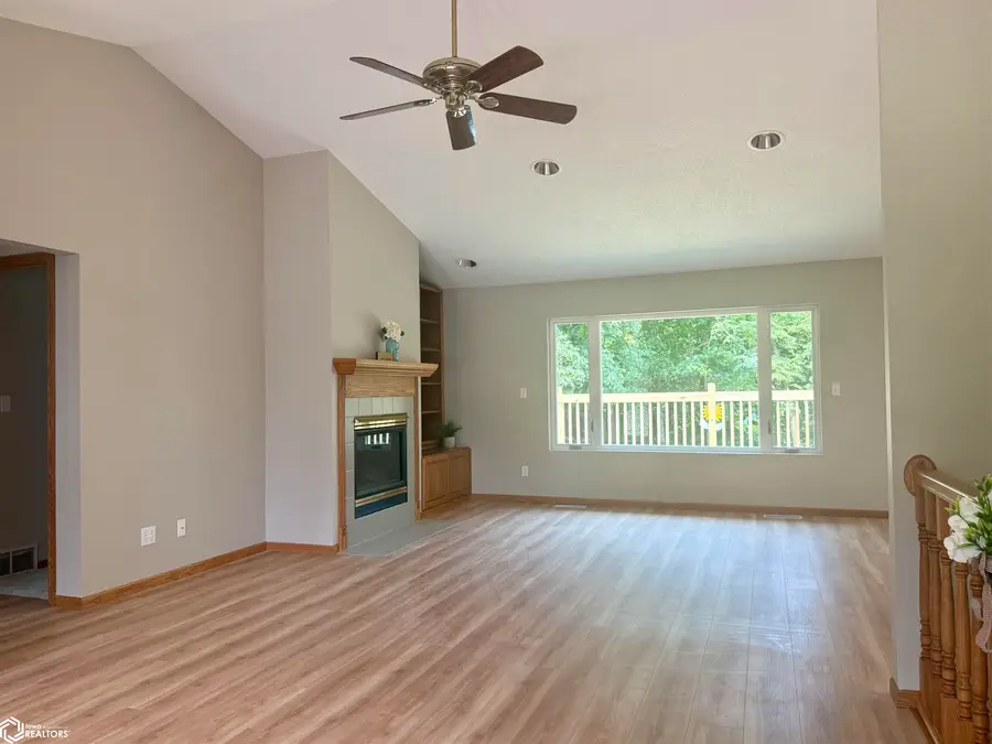 500 W Greenewood Road, Jefferson, IA 50129 - #3