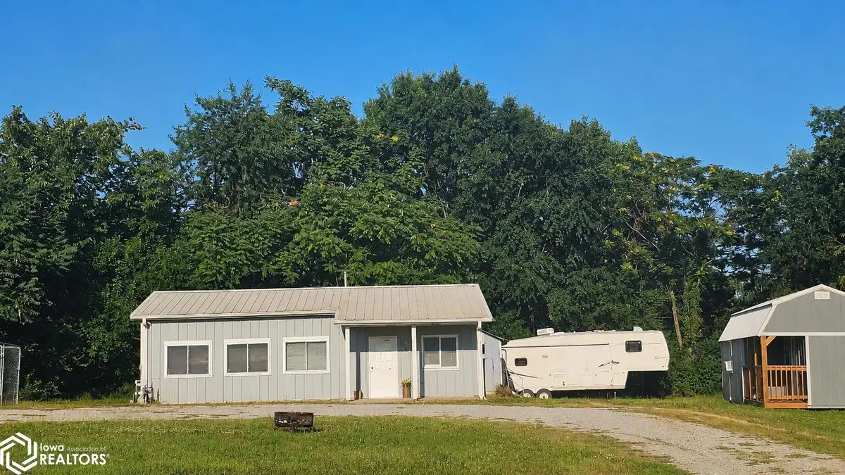 1099 N 18th Street, Centerville, IA 52544 - #1