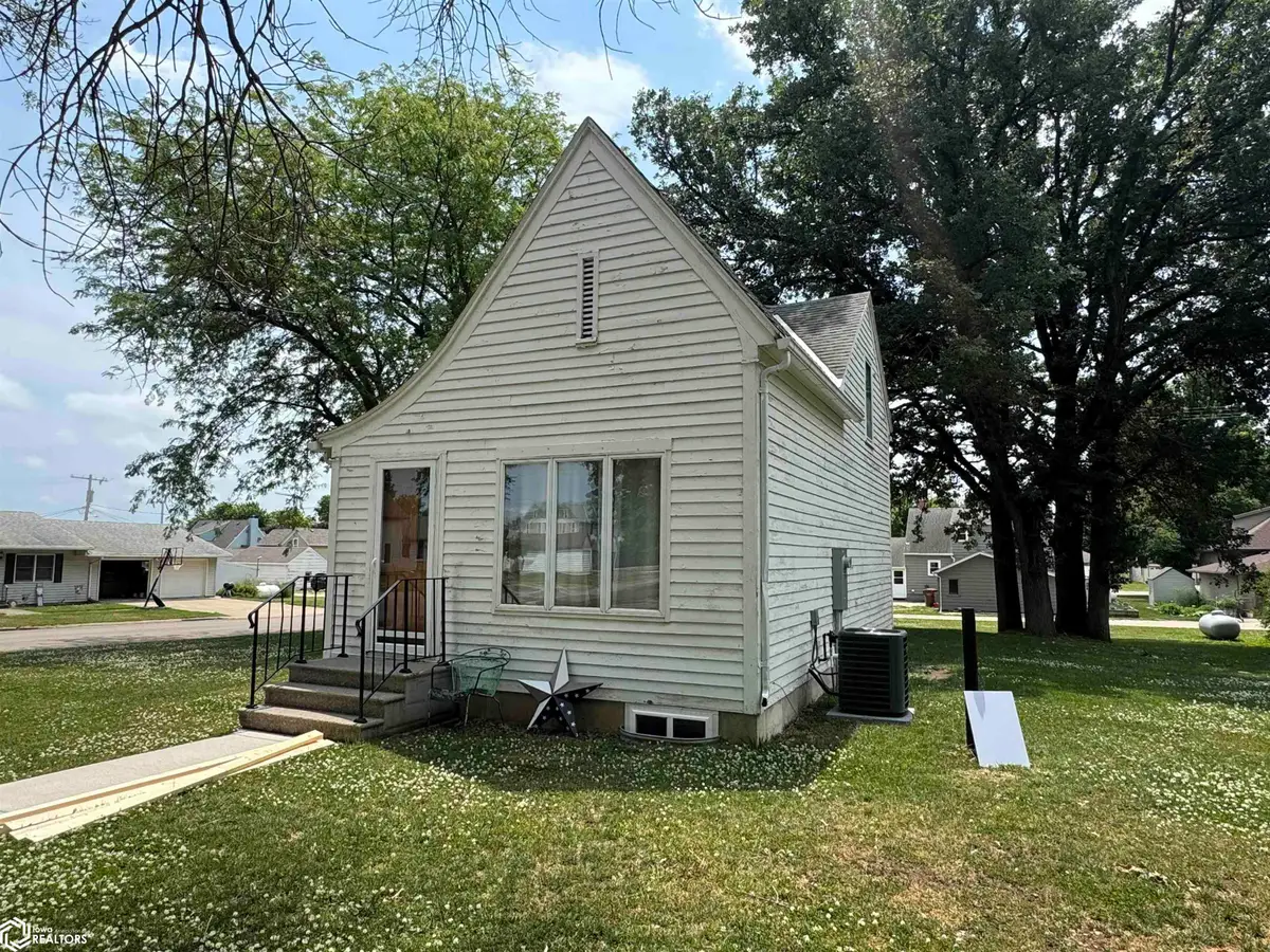 102 N 4th St, Breda, IA 51436 - #1