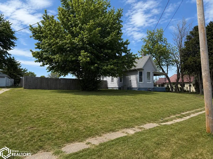 1810 Drake Avenue, Centerville, IA 52544 - #2
