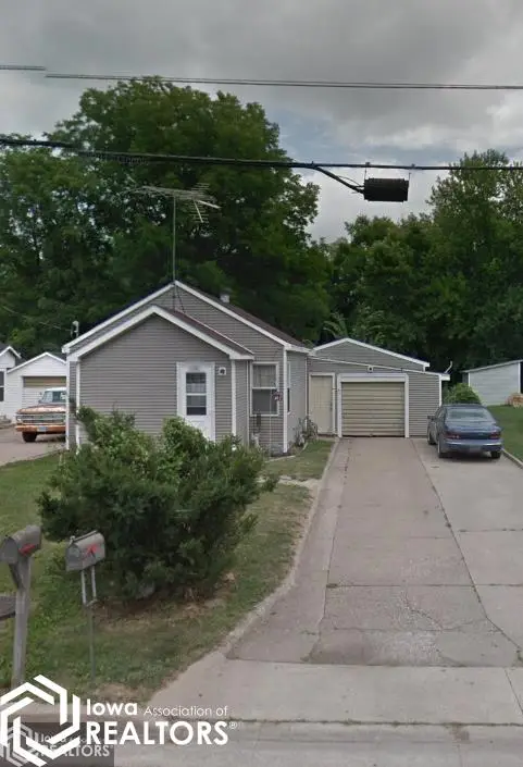 1100 N H Street, Oskaloosa, IA 52577-1634
