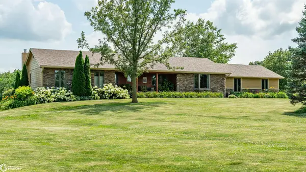9431 SE 6th Avenue, Runnells, IA 50237