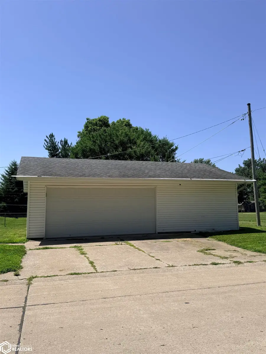 401 33rd Street, Fort Madison, IA 52627 - #3