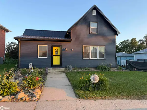 210 Johnston Street, Gladbrook, IA 50635