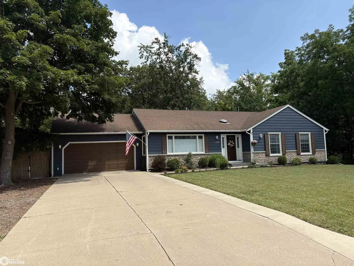 503 E Fillmore Avenue, Fairfield, IA 52556 - #1