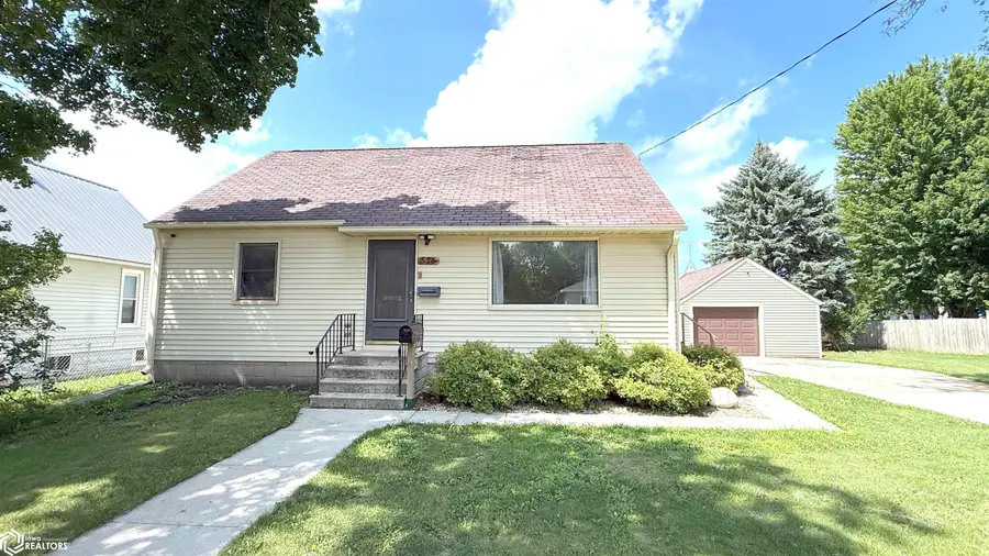 526 12th Street, Mason City, IA 50401 - #2