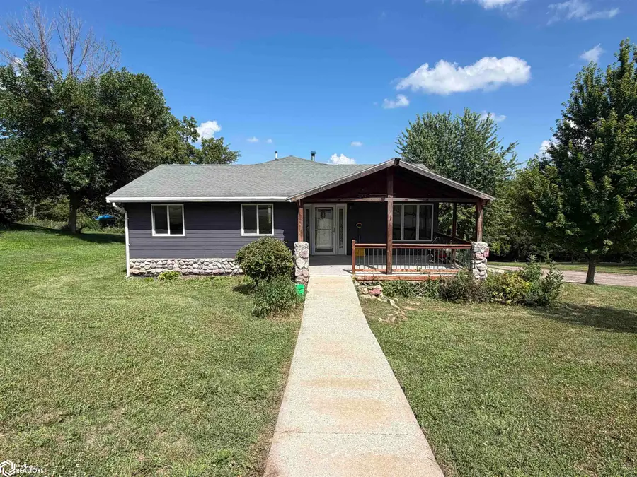 102 Cardinal Drive, Coon Rapids, IA 50058 - #2