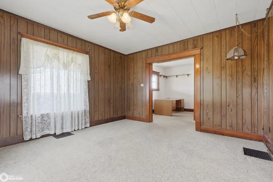 15773 125th Street, Columbus Junction, IA 52738 - #3