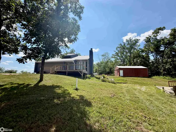 19036 520th Street, Centerville, IA 52544