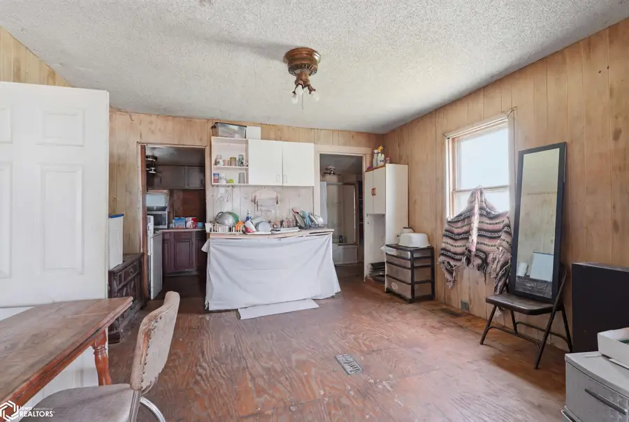 2201 Charles Street, Burlington, IA 52601 - #3