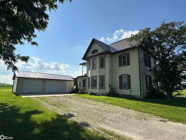 2555 New London Road, New London, IA 52645