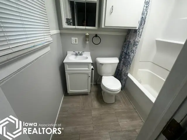 484 Center Street E, Britt, IA 50423 - #2