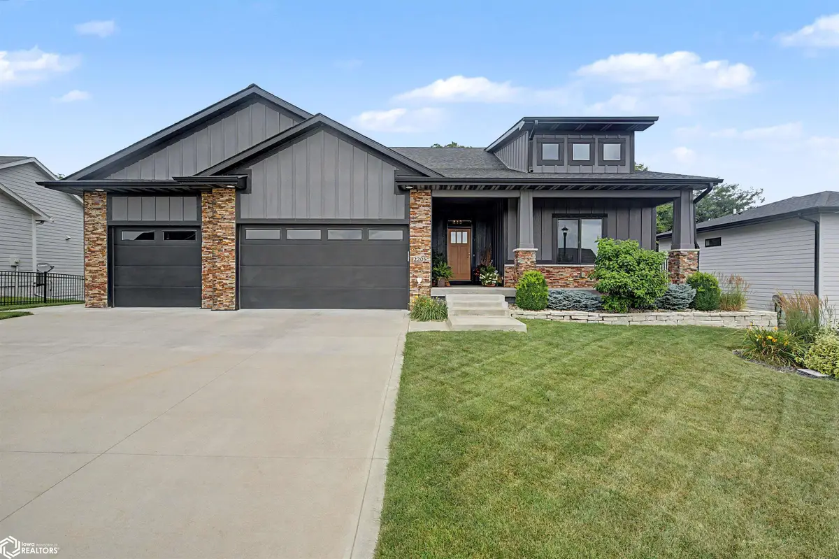 2205 NE Heritage Drive, Grimes, IA 50111 - #1