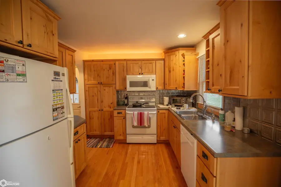 1308 E State Street, Algona, IA 50511 - #3