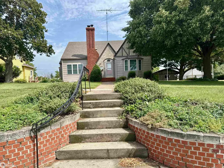 812 Chicago Street, Audubon, IA 50025 - #2