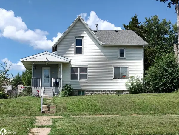 504 E Linn Street, Marshalltown, IA 50158
