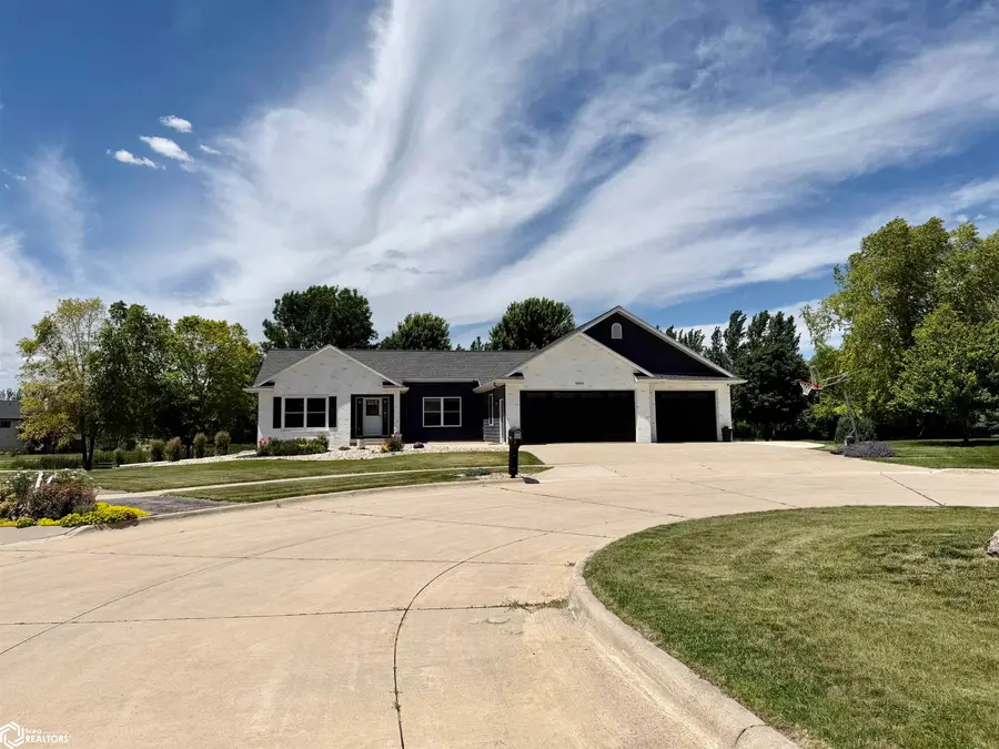 1611 Willow Place, Clear Lake, IA 50428 - #2