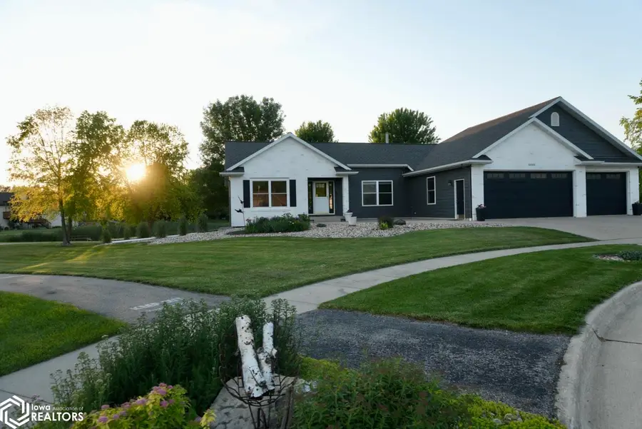 1611 Willow Place, Clear Lake, IA 50428 - #3