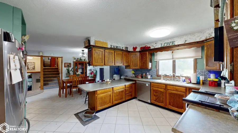 10910 Ulmus Avenue, Rockford, IA 50468 - #3