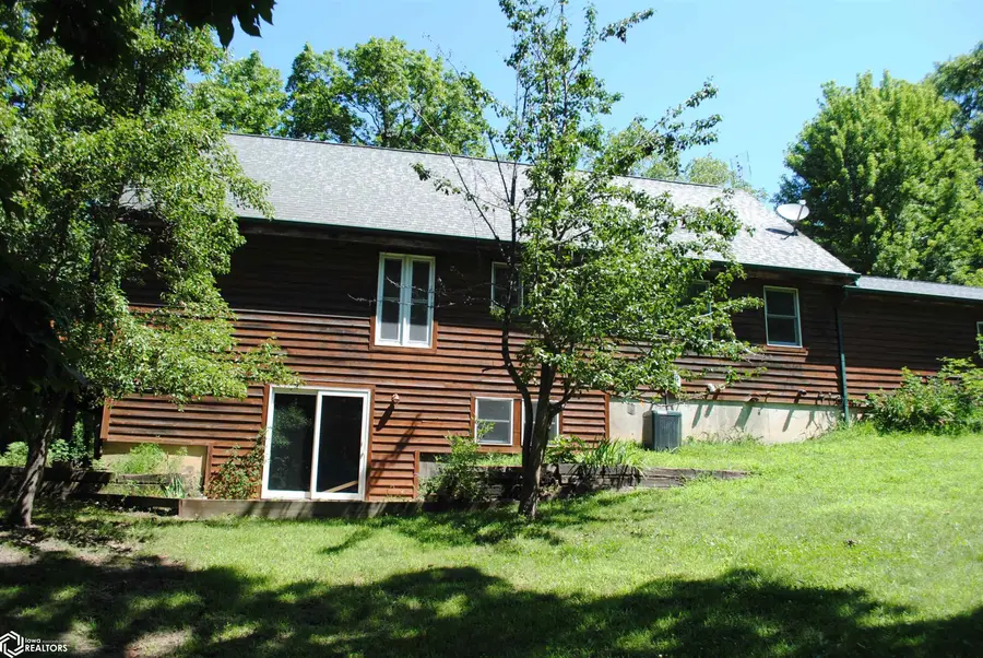 2550 New Glasgow Rd, Fairfield, IA 52556 - #2